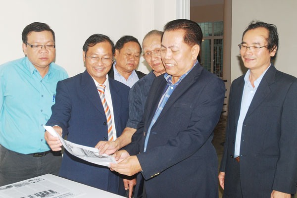 ຄະນະນັກຂ່າວ ໄທ ຢ້ຽມຢາມ ແລະ ເຮັດວຽກ ກັບສະມາຄົມນັກຂ່າວແຂວງ ຢາລາຍ